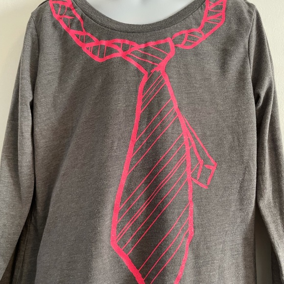 Girl’s Old Navy Tie Silhouette Graphic Tee Size M/8 - Picture 5 of 8